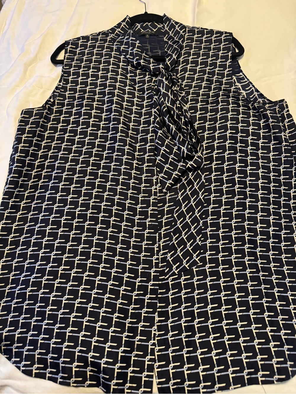 Lafayette 148 Sleeveless Navy Geometric Tie-Neck Blouse XL
